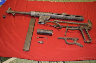 Макет пистолета-пулемета Denix D7/1111C MP-40 (ММГ, Шмайсер, с ремнем)  купить в Москве и СПБ, цена 20010 руб. Доставка по РФ!