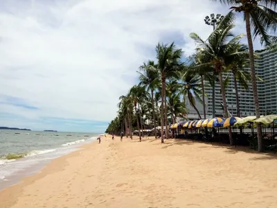 Пляж Джомтьен в Паттайе (Таиланд) с фото и отзывами