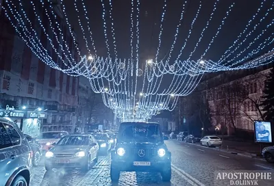 Новогодние гирлянды в Киеве впервые зажглись - фото и видео - Апостроф