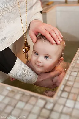 Фотограф на крестины в Киеве. Фотосъемка крещения деток