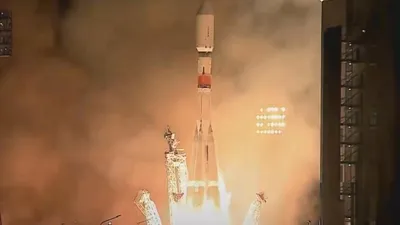 Россия запустила ракету с первым интернет-спутником — аналогом Starlink —  РБК