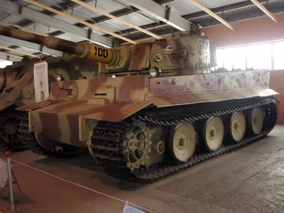 Файл:Немецкий тяжёлый танк Pz.VI (Tiger I).JPG — Википедия
