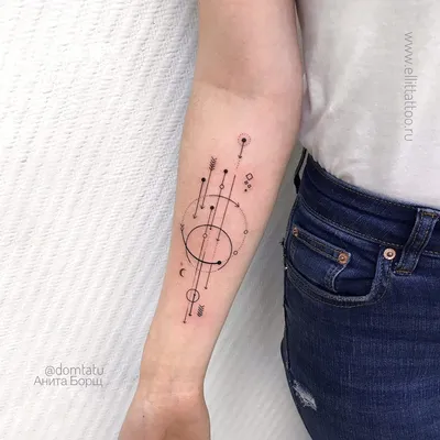 фото женской татуировки на руке в стиле лайнворк геометрия / Тату салон  «Дом Элит Тату»