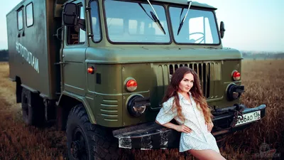 Фото девушек с ГАЗ-66