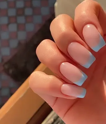 Голубой френч | Красивые ногти, Ногти, Маникюр