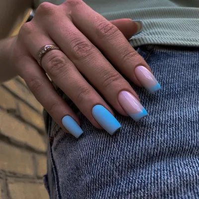 Френч голубой, голубые ногти, квадрат, маникюр 2021, длинный квадрат,  дизайн ногтей, визуал мастера | Голубые ногти, Маникюр, Ногти