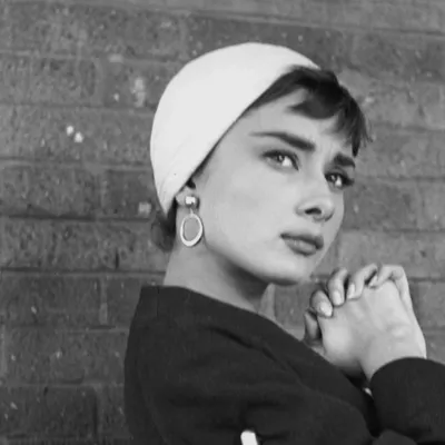 6 Facts You May Not Know About Audrey Hepburn - Biography