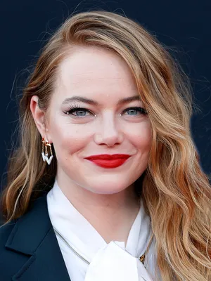 Emma Stone's 2022 Met Gala Dress Is Recycled From Her Wedding Weekend |  Glamour