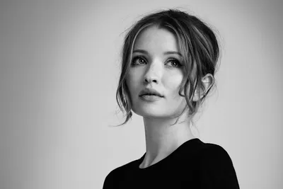 Emily Browning Photo: Emily Browning: Dior Homme Front Row Paris Fashion  Week, June 25 | Emily browning, Max irons, Fashion