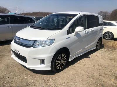 Хонда Фрид Спайк 2014 года в Уссурийске, HONDA FREED SPIKE HYBRID в  максимальной комплектации, 1.5 литра, с пробегом 116 тысяч км, АКПП, белый,  Авторынок Уссурийска