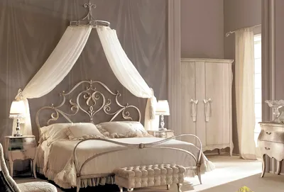 Красивая крепкая кованая кровать с балдахином итальянский стиль заказать  купить в Москве