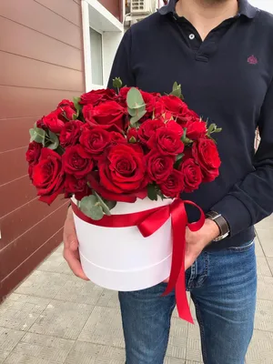 Красные розы в коробке разных видов в Оренбурге купить, заказать с  доставкой - Fleur