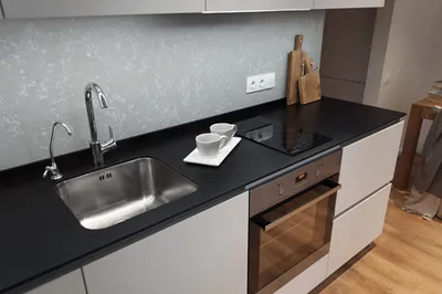 Черная кухонная столешница с фактурной поверхностью в декоре hpl Fundermax  0080 SX - Fundermax