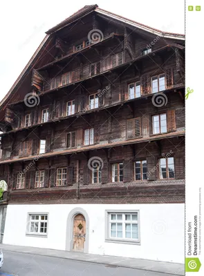 Старый дом шале на Sarnen на швейцарских Альпах Редакционное Стоковое  Изображение - изображение насчитывающей ð³oñ€oð, ð¿ñ€oð¿ð¸ñ ð½o: 79790459