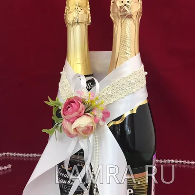 Украшение бутылок шампанского на свадьбу своим руками Одежда, ленты, и  корзинки купить в Москве