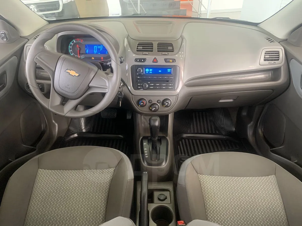 Chevrolet Cobalt 2012 Interior