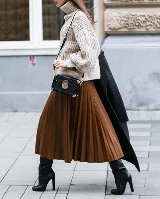 С чем носить плиссированную юбку зимой: 6 актуальных вариантов —  BurdaStyle.ru