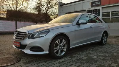 Mercedes-Benz E 220 Limousine in Silber gebraucht in Niesky für € 23.900,