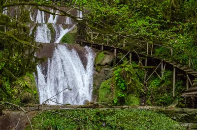 33 водопада из Лазаревки