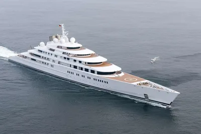 Суперяхта custom Azzam верфи Lürssen в продаже на RuYachts.com