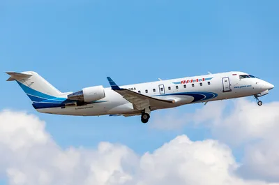 Bombardier CRJ (100, 200 и др.) - реактивный пассажирский авиалайнер.  Технические характеристики. Фотографии.