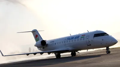 Авиакомпания «Таджик эйр» презентовала свой новый самолет Bombardier crj -  200 « SugdNEWS