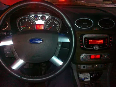 Ford Focus 2008, 1.6 литра, Покупал автомобиль новым в декабре 2008 года в  салоне, механика, привод передний, бензин