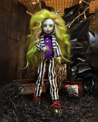 Кукла ООАК Monster High БитлДжус(Тим Бёртон) – заказать на Ярмарке Мастеров  – PUTEARU | Интерьерная кукла, Нижний Новгород