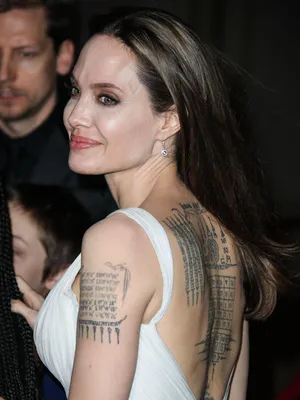 10 татуировок знаменитостей: зачем они их сделали и что они значат | РБК  Стиль