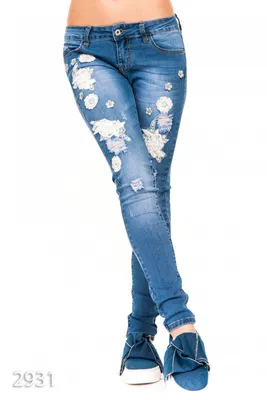 Синие тертые прорванные джинсы с кружевной аппликацией 6300 за 563 грн:  купить из коллекции Breath of spring - issaplus.com