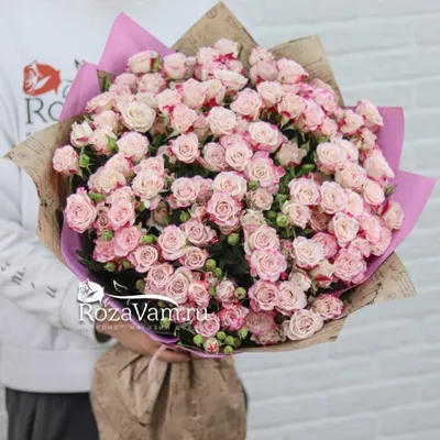 Зайка моя: белые кустовые розы с оформлением по цене 1600 ₽ - купить в  RoseMarkt с доставкой по Санкт-Петербургу
