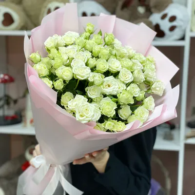 Букет из белых кустовых роз купить в Азове - Заказать с доставкой недорого