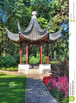 Беседка японского стиля в Риге Стоковое Изображение - изображение  насчитывающей ландшафт, рига: 107725223