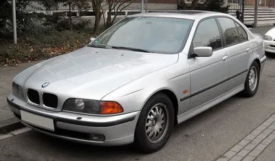 https://wiveda.de/car-detail/bmw-525-362207721