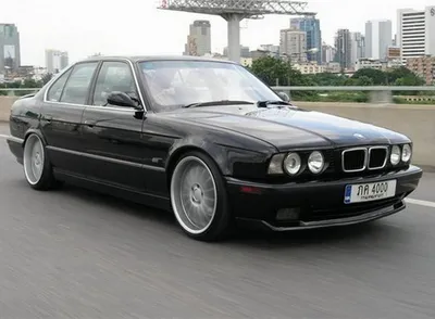 BMW 5 Series (E34) характеристики, двигатели, рестайлинг и комплектации