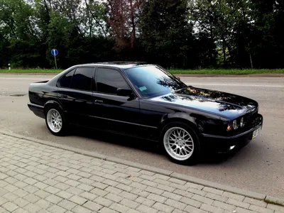 Ухоженную BMW M5 E34 с пробегом 396 тысяч км продают на аукционе — Motor