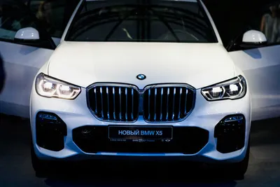 Новый BMW X5 впервые показан в России.