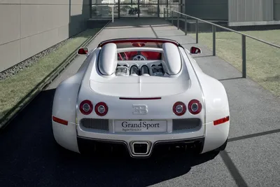 Счетную палату удивило, что Bugatti Veyron не облагается налогом на роскошь
