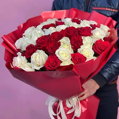 Букет из белых и красных роз, 51 шт купить в Киеве: цена, заказ, доставка |  Магазин «Камелия»