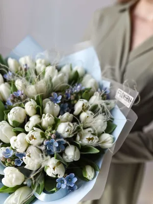 Дуо-букет белые тюльпаны, оксипеталум и стифа - купить в Москве | Flowerna