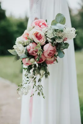 БУКЕТ НЕВЕСТЫ \u003e Букет невесты из розовых пионов с эвкалиптом купить в  интернет-магазине