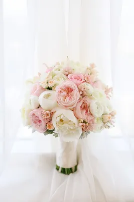 Купить «Букет невесты из пионовидной розы art. 05-121» по доступной цене с  доставкой по Москве в салоне Fl-er
