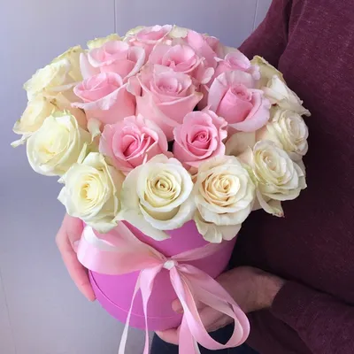 Нежный букет из 25 роз в коробке в Оренбурге купить, заказать с доставкой -  Fleur