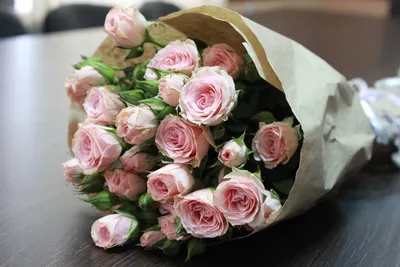 Заказать цветы Букет из нежных кустовых роз с доставкой по Беларуси |  Happybee.by