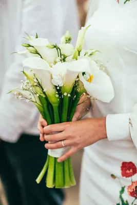 Свадебный букет с каллами WeddingBouquet Свадебный букет Букет невесты Букет  нареченої | Simple wedding bouquets, Lily bouquet wedding, Calla lily  wedding