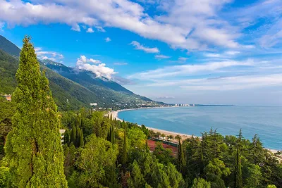Абхазия, море, пляж. Топ-7 лучших песчаных пляжей Абхазии, где самое чистое  море | ВКонтакте