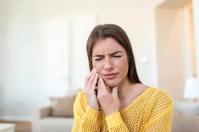 Можно ли избавиться от воспаления на лице за ночь: советы экспертов | РБК  Стиль
