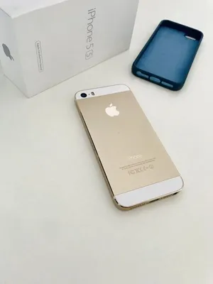 Apple iPhone 5s черный, белый и золотой 3D Модель $59 - .max .obj .fbx .c4d  .3ds - Free3D