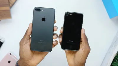 Apple iPhone 7 Jet Black Vs. Matte Black: PHOTOS