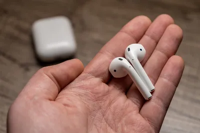 Apple AirPods 2 with Charging Case - White | Fusion Electronix